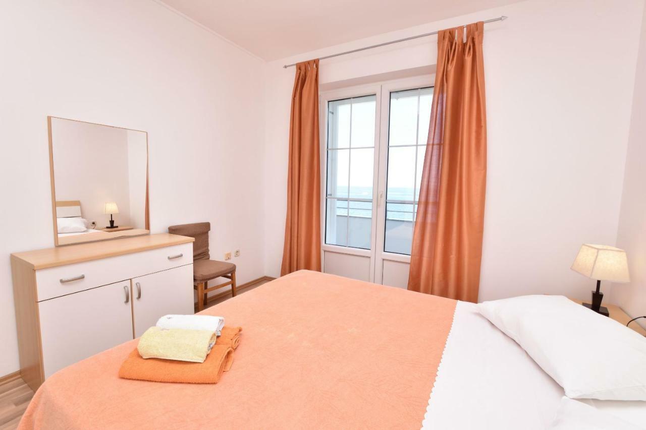 פרימוסטן Apartments Brico מראה חיצוני תמונה
