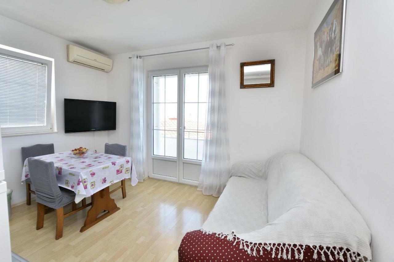 פרימוסטן Apartments Brico מראה חיצוני תמונה