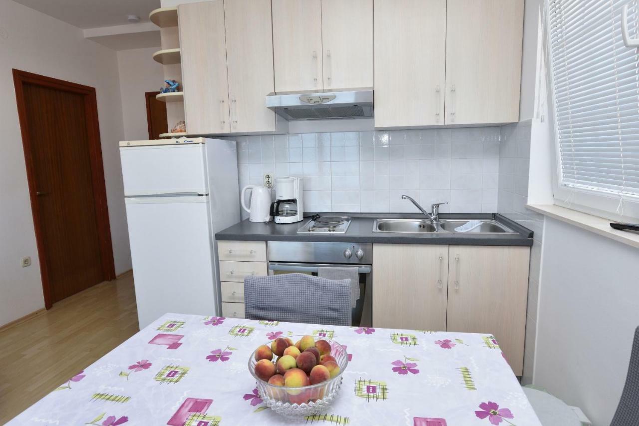 פרימוסטן Apartments Brico מראה חיצוני תמונה