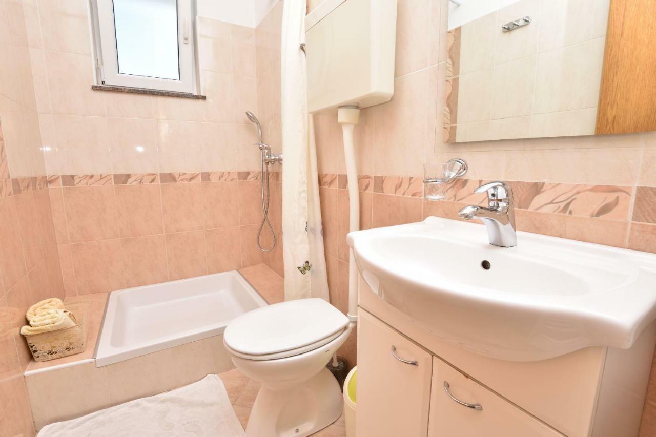 פרימוסטן Apartments Brico מראה חיצוני תמונה