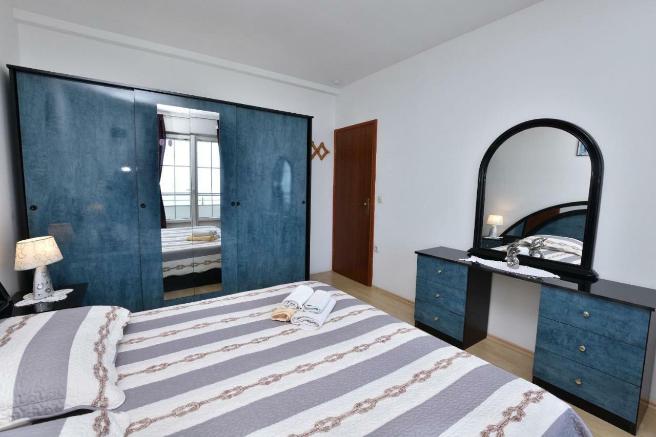 פרימוסטן Apartments Brico מראה חיצוני תמונה