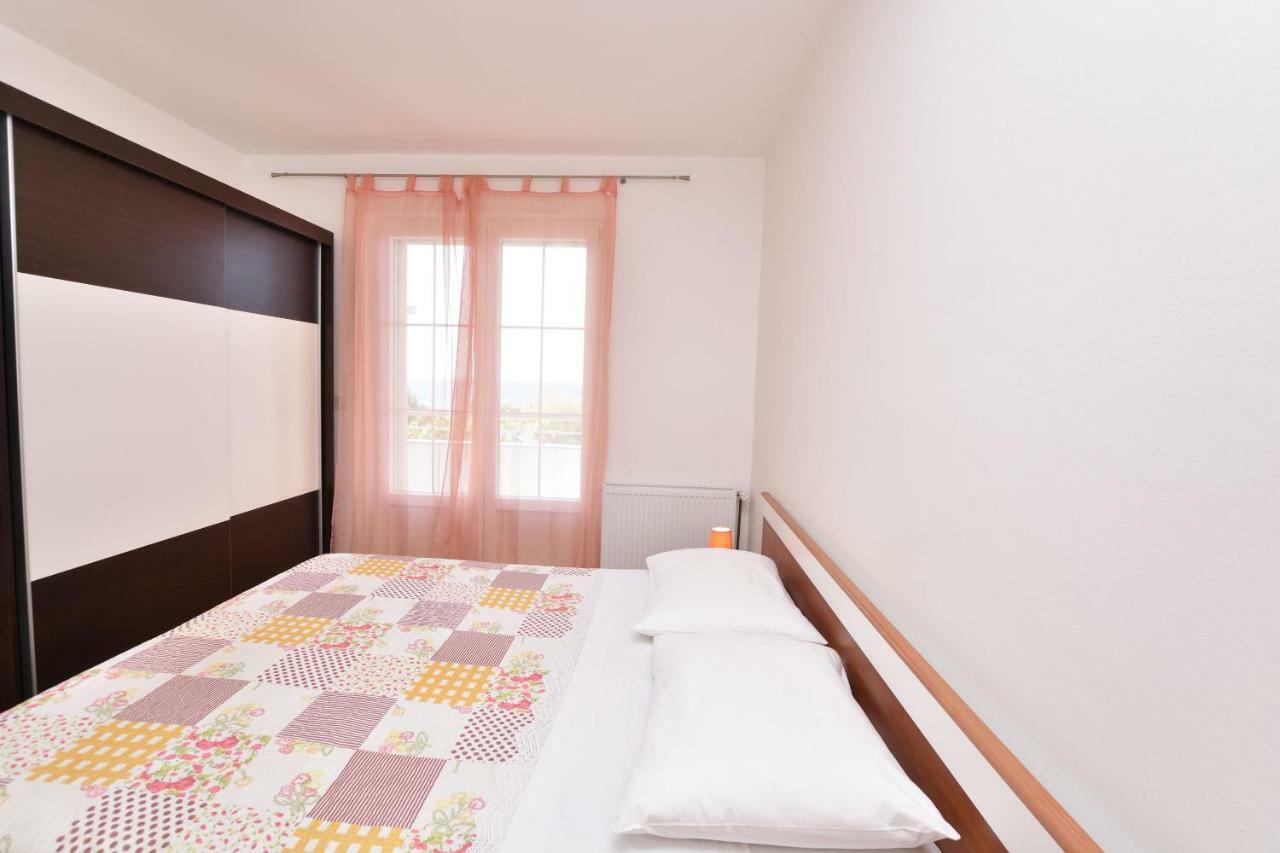 פרימוסטן Apartments Brico מראה חיצוני תמונה