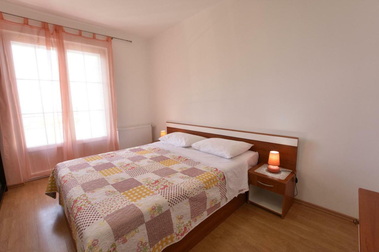 פרימוסטן Apartments Brico מראה חיצוני תמונה